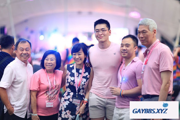 新加坡第一夫人转发LGBT新闻引起热议 