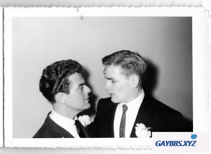 62年前的同性婚礼之谜 