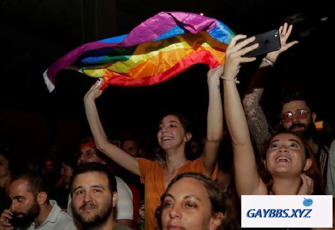 阿拉伯也有彩虹：黎巴嫩的LGBT友好乐队Mashrou' Leila受到关注 