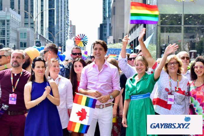 加拿大总理特鲁多又一次参加LGBT骄傲游行 
