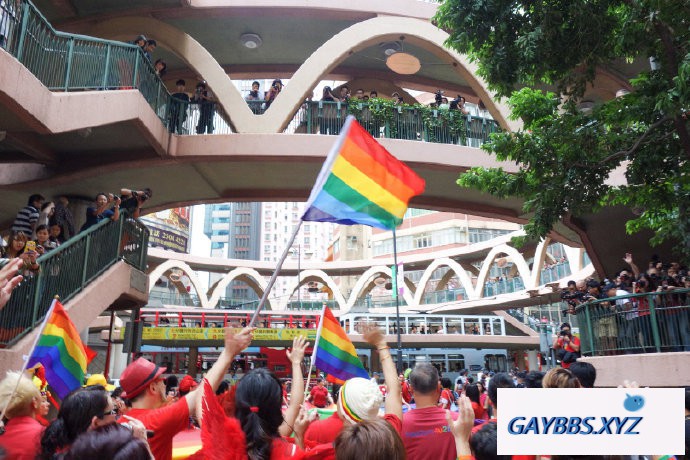 香港：同性伴侣申请公屋被拒诉讼案开庭 
