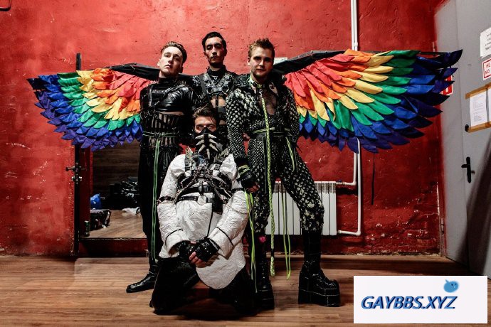 冰岛乐队在俄罗斯展示“彩虹翼” 俄罗斯,彩虹翼,冰岛