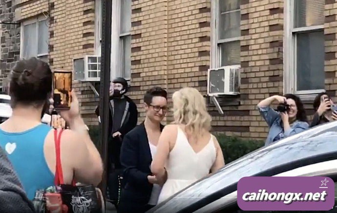 纽约：疫情下的一场同性婚礼 同性婚礼