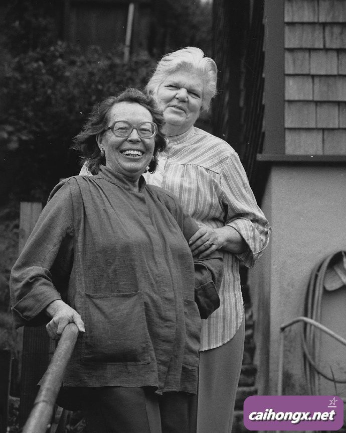 美国首个女同组织创始人与世长辞 女同