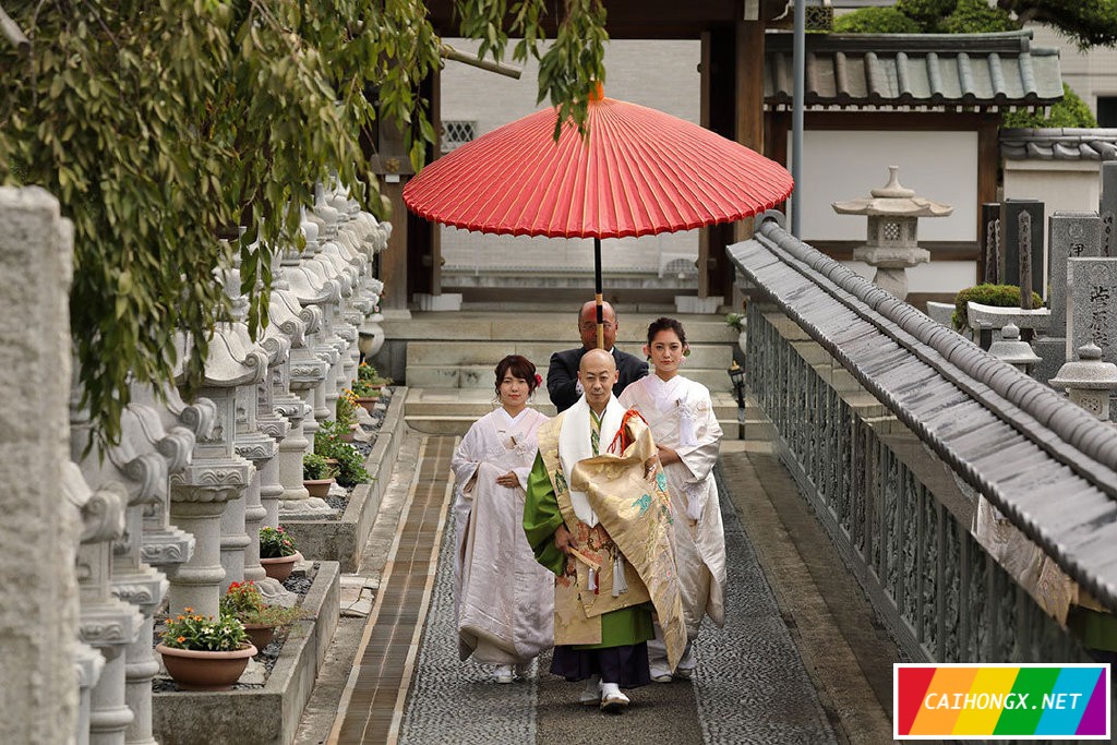 日本寺庙推出彩虹糕点，庆祝LGBT骄傲节 LGBT