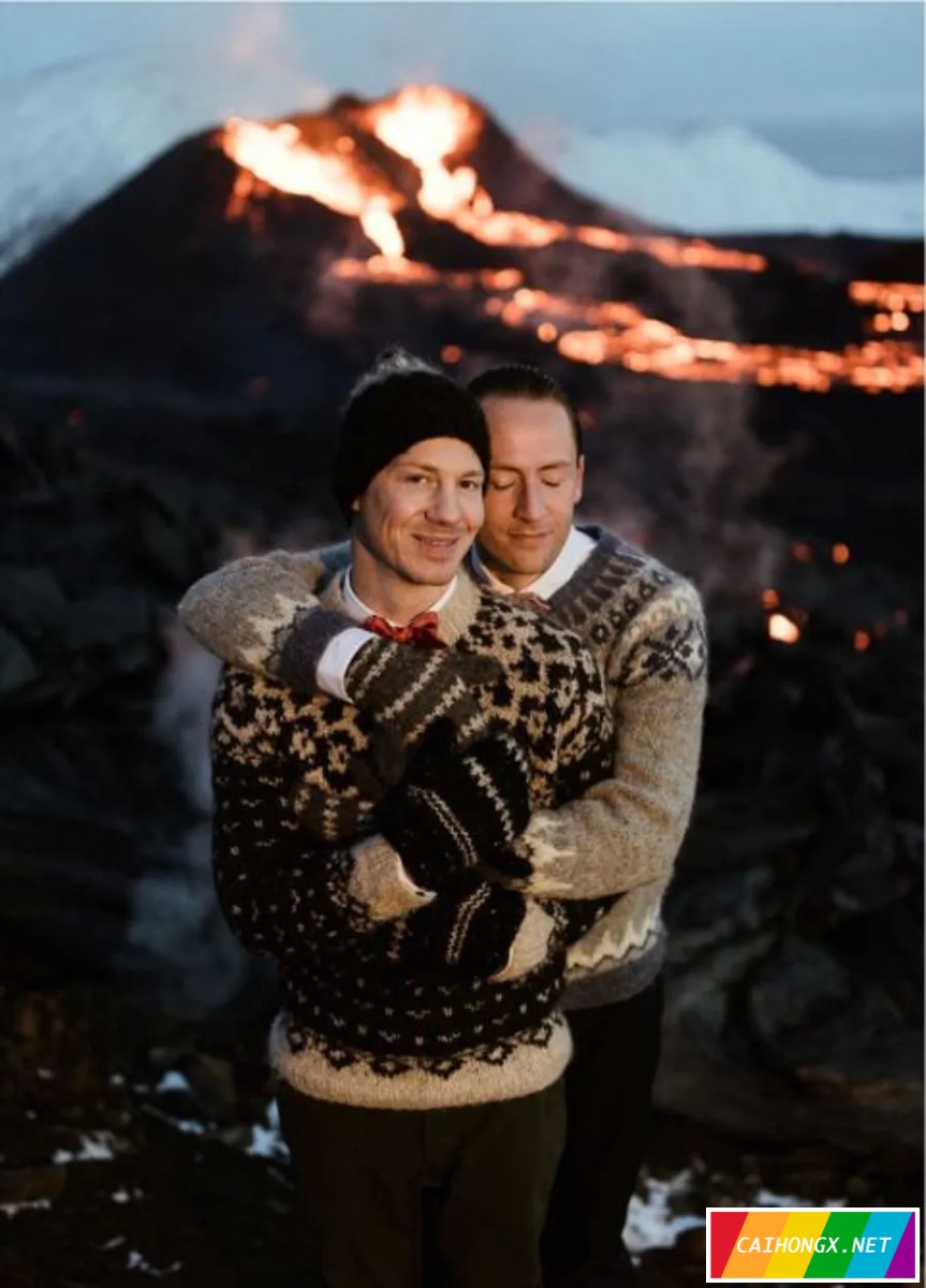 被冰岛火山见证的同志爱情 