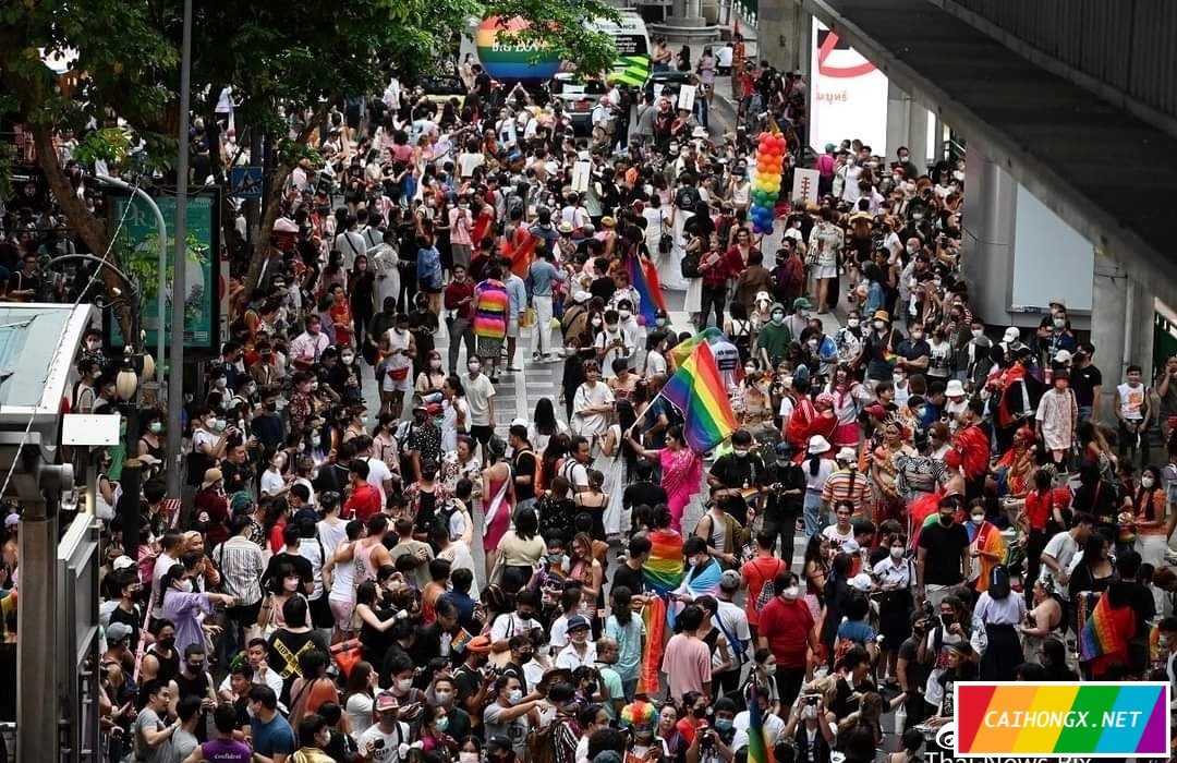 泰国曼谷的骄傲巡游行进活动快乐登场 骄傲月,泰国,曼谷