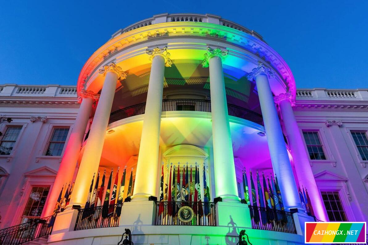 拜登签署同婚联邦法，白宮亮起彩虹灯光 同性婚姻