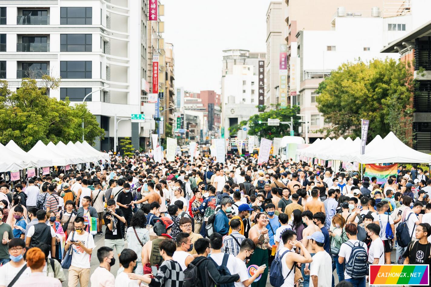 台南骄傲游行吸引逾2万人参与，呼吁关注性别平权 骄傲节,骄傲游行