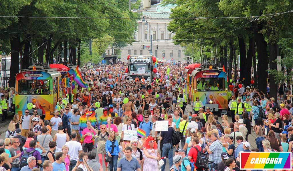 regenbogenparade2013-1024600.jpg