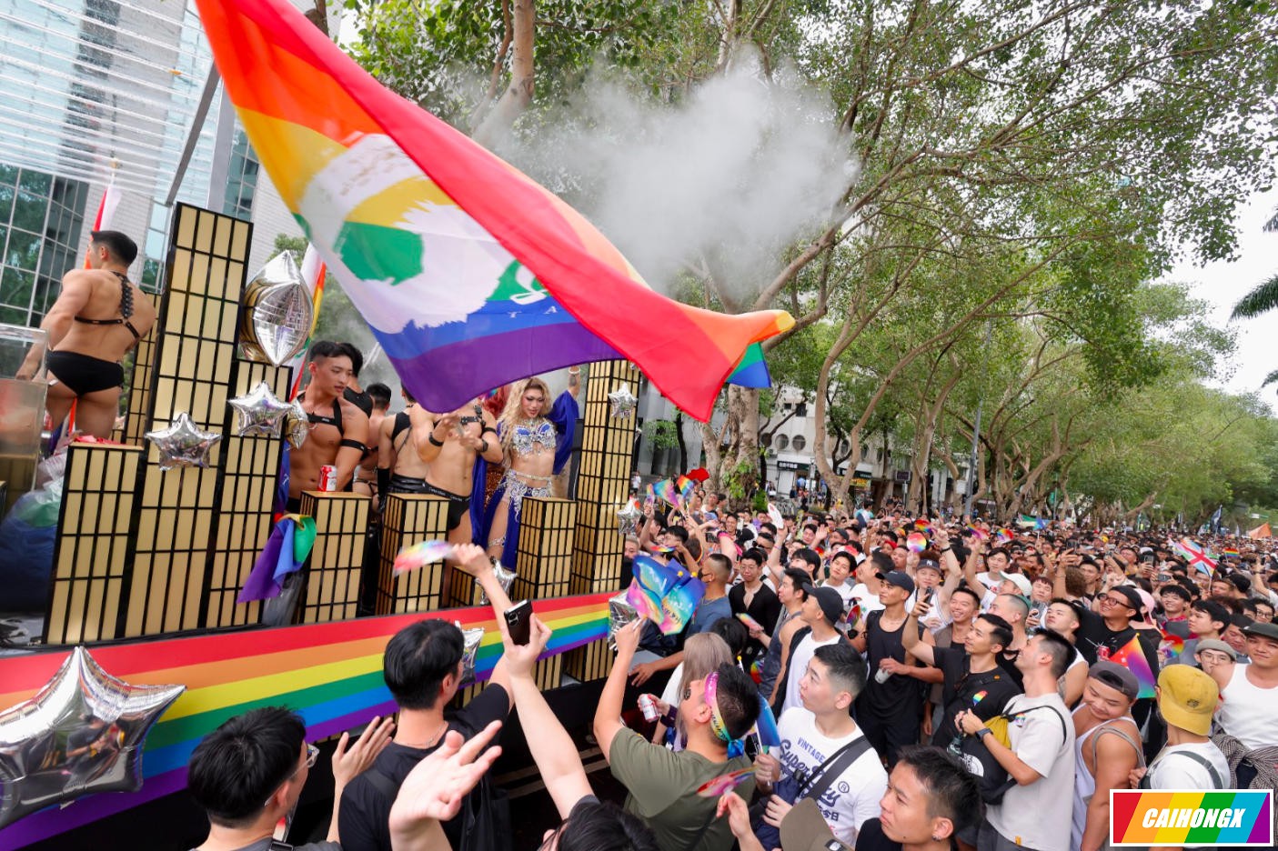 第23届台湾同志游行圆满落幕：15万人共织「超．连结」彩虹梦 同志游行,反歧视,跨性别,LGBTQ,拉拉